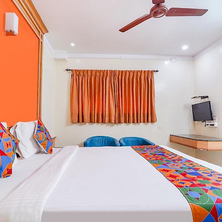 Fabhotel Ess Paradise - Nr Bus Stand Coimbatore Bagian luar foto