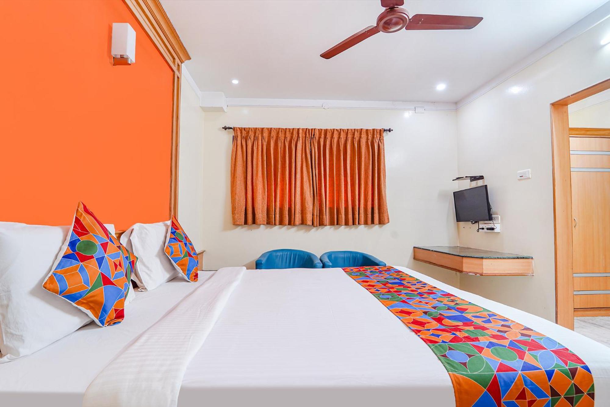 Fabhotel Ess Paradise - Nr Bus Stand Coimbatore Bagian luar foto