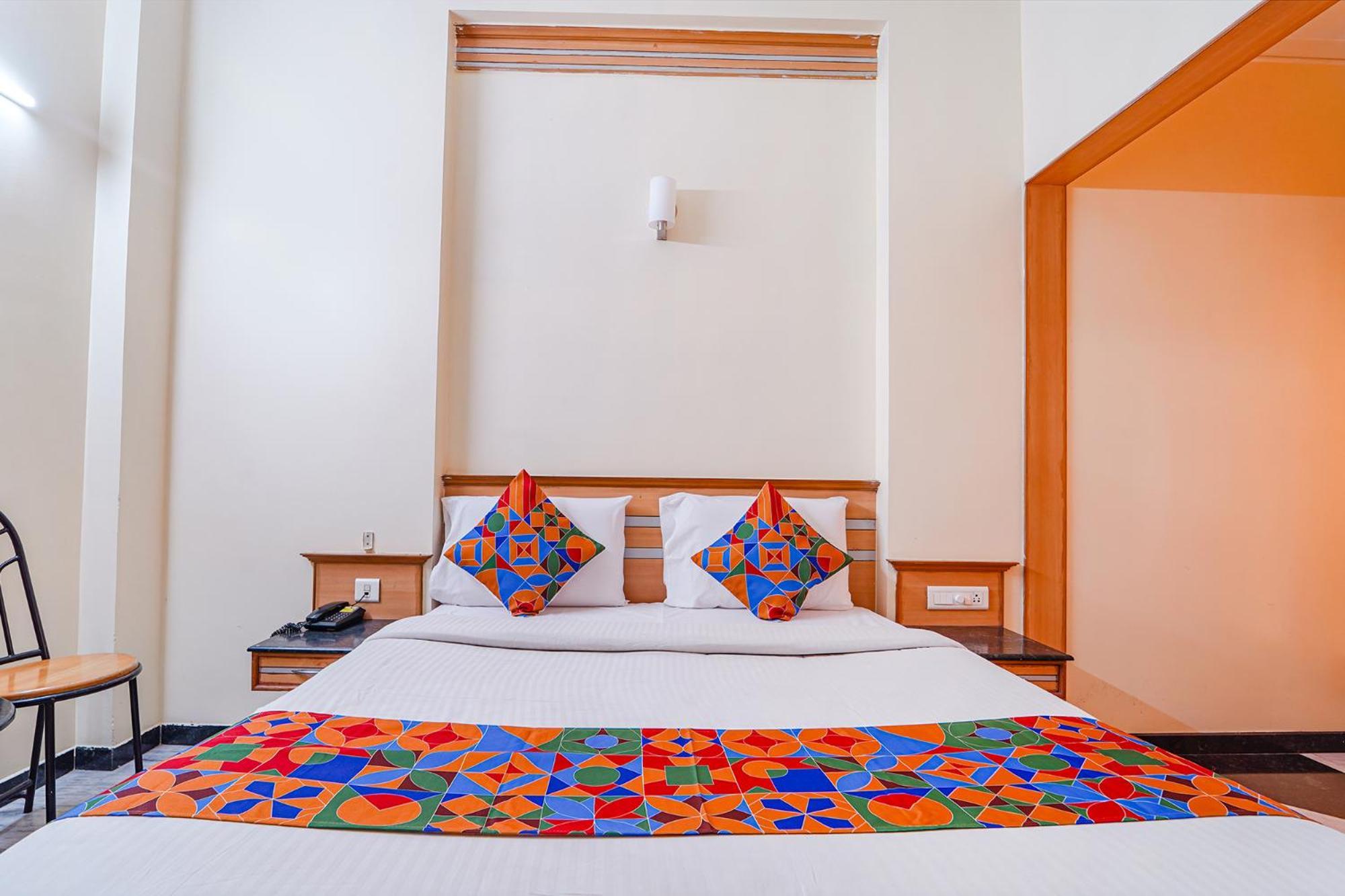 Fabhotel Ess Paradise - Nr Bus Stand Coimbatore Bagian luar foto