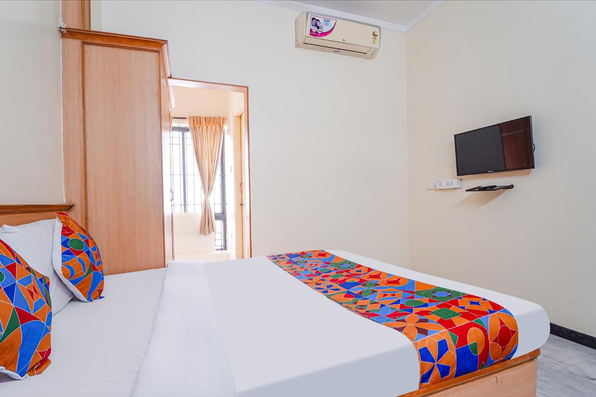 Fabhotel Ess Paradise - Nr Bus Stand Coimbatore Bagian luar foto