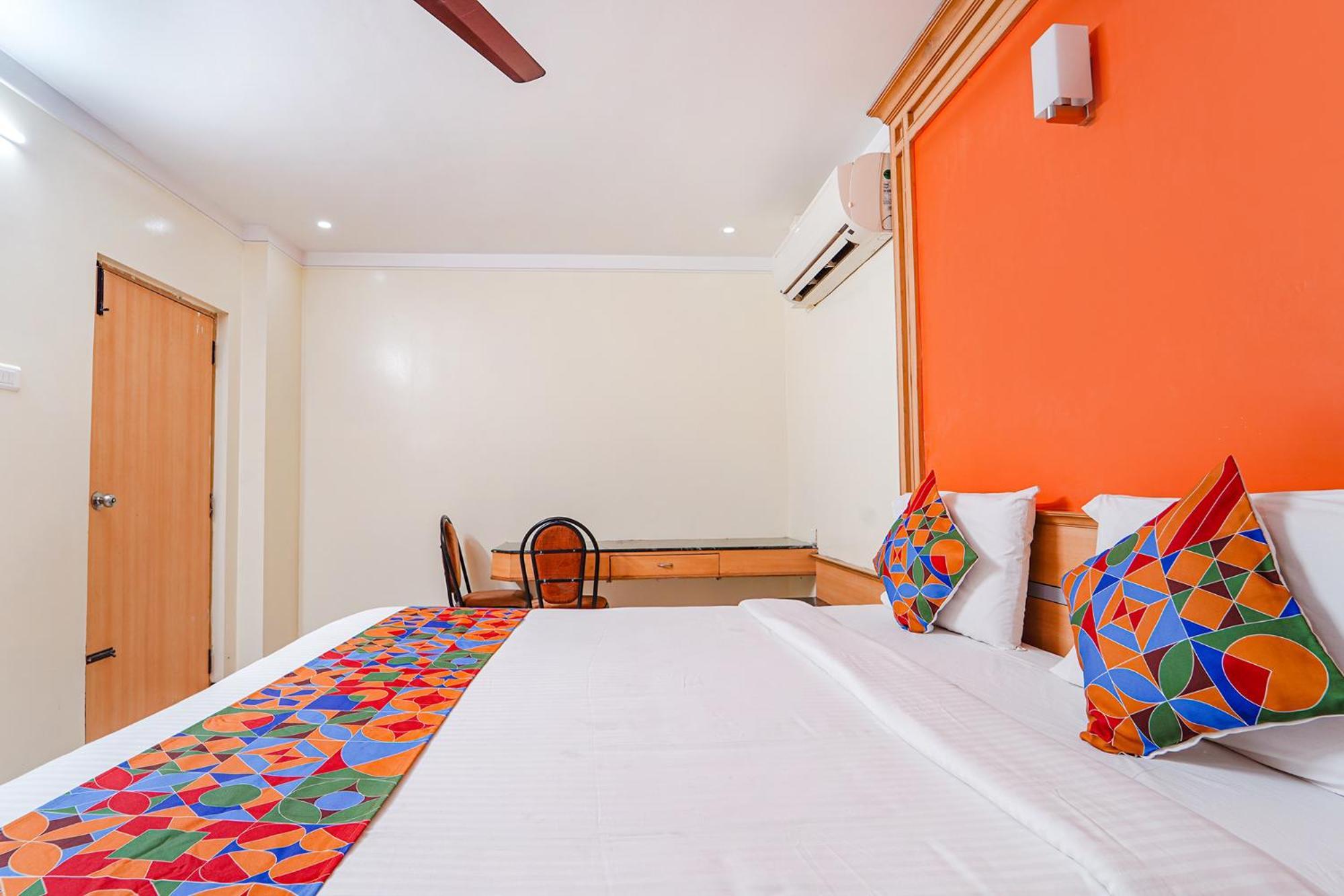 Fabhotel Ess Paradise - Nr Bus Stand Coimbatore Bagian luar foto
