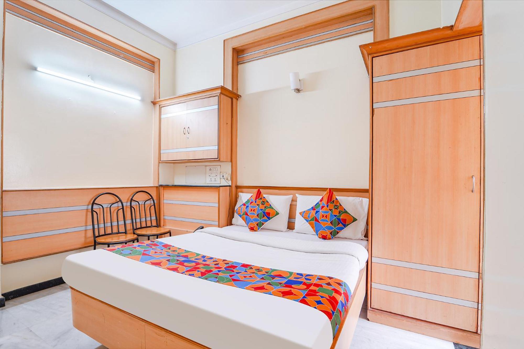 Fabhotel Ess Paradise - Nr Bus Stand Coimbatore Bagian luar foto