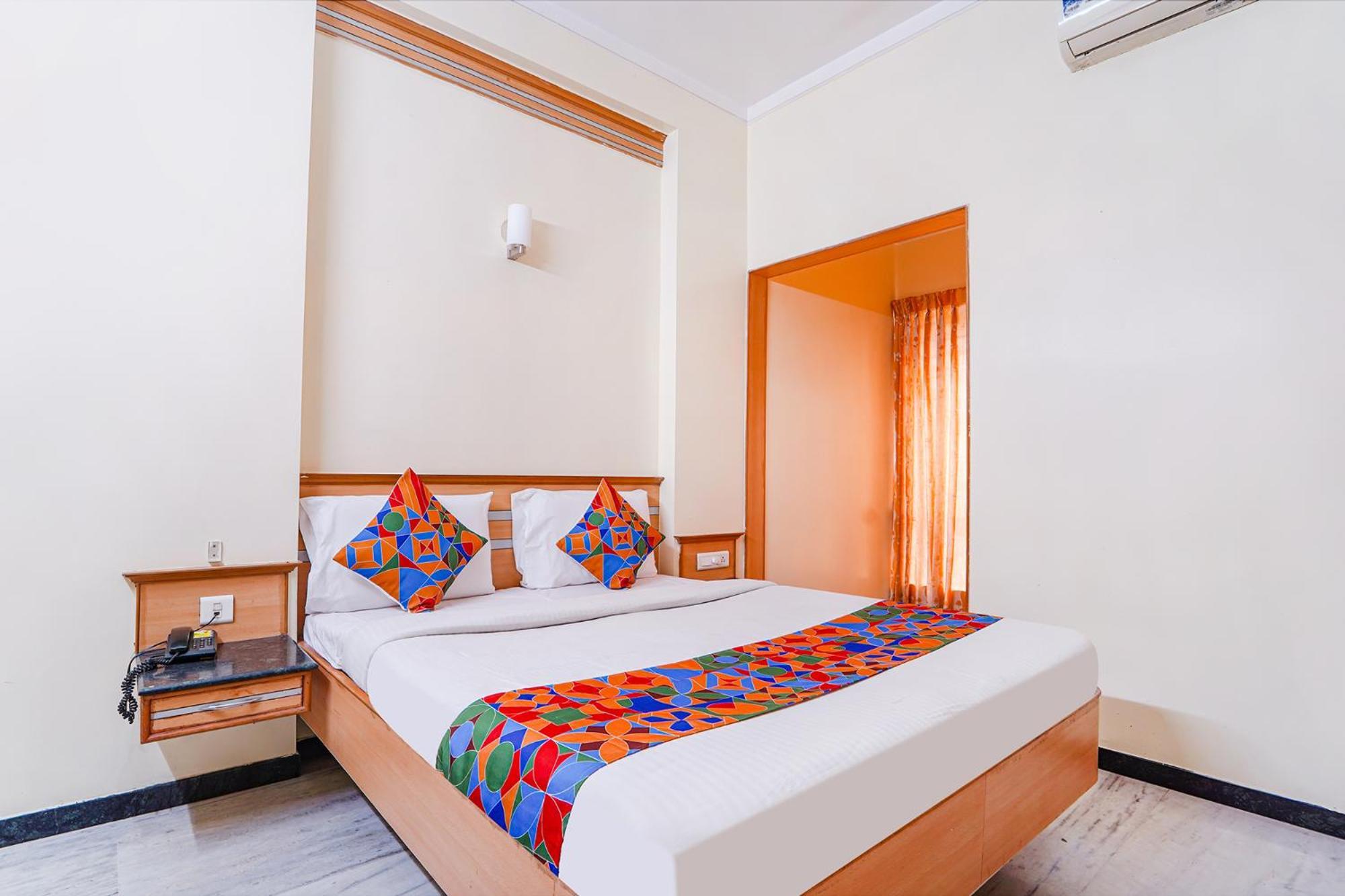 Fabhotel Ess Paradise - Nr Bus Stand Coimbatore Bagian luar foto