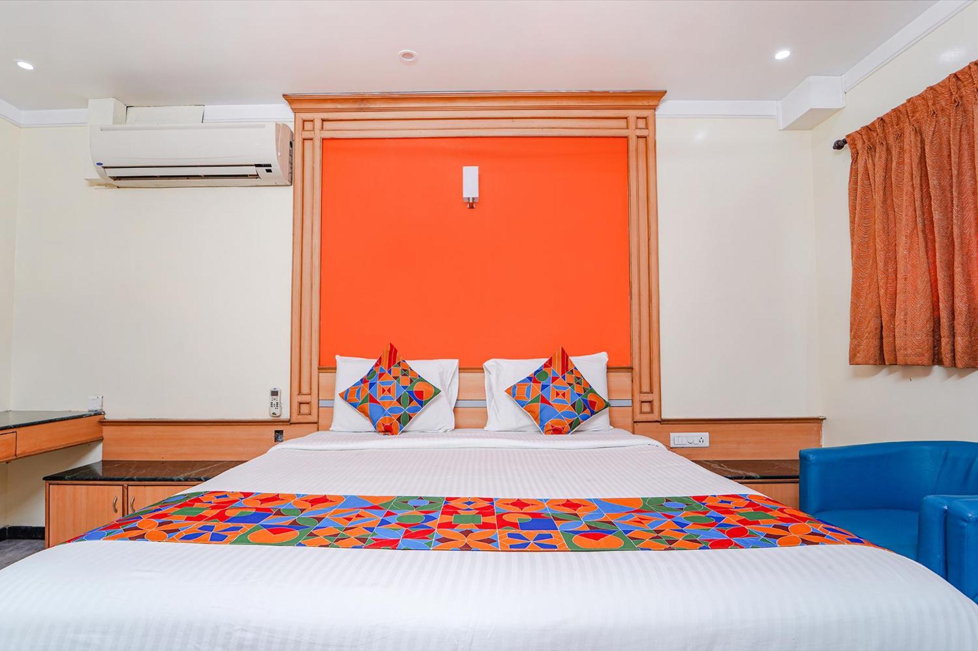 Fabhotel Ess Paradise - Nr Bus Stand Coimbatore Bagian luar foto